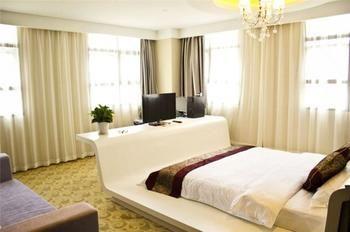 Provence Garden Hotel อู่ฮั่น ภายนอก รูปภาพ